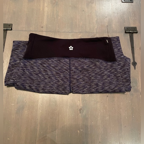 Athletic Leggings - Picture 3 of 3